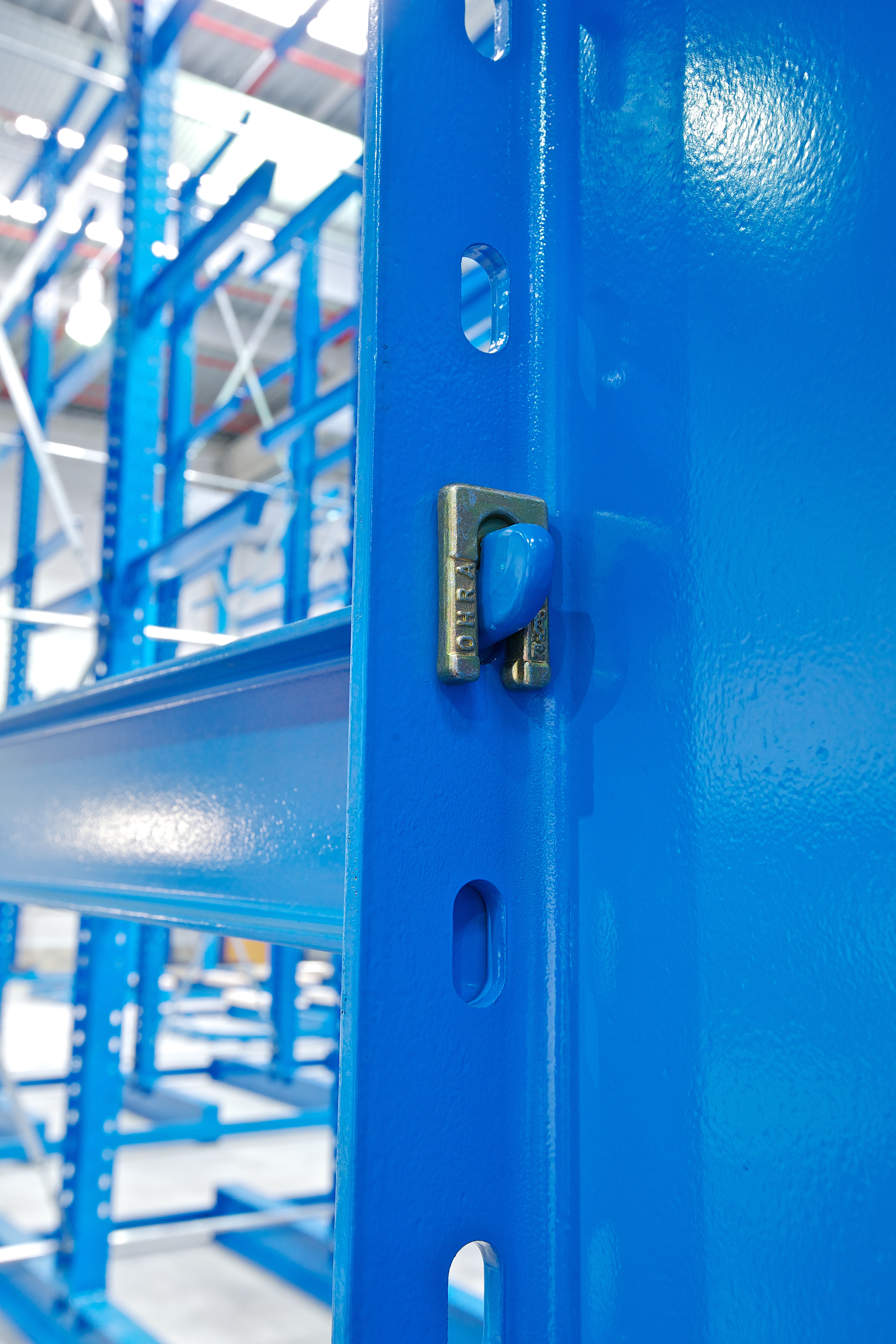 [Translate "Slovenia"] Cantilever racking system by OHRA
